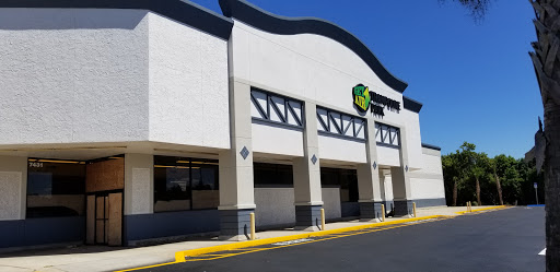 Painting «**Premium Painters - Free Estimates! Call 727-240-4933», reviews and photos, 2183 Logan St, Clearwater, FL 33765, USA