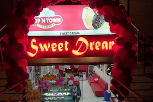 Sweet Dream Ice Cream Parlor & Cake's image