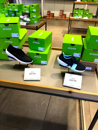 Shoe Store «DSW Designer Shoe Warehouse», reviews and photos, 136 Vintage Way, Novato, CA 94945, USA