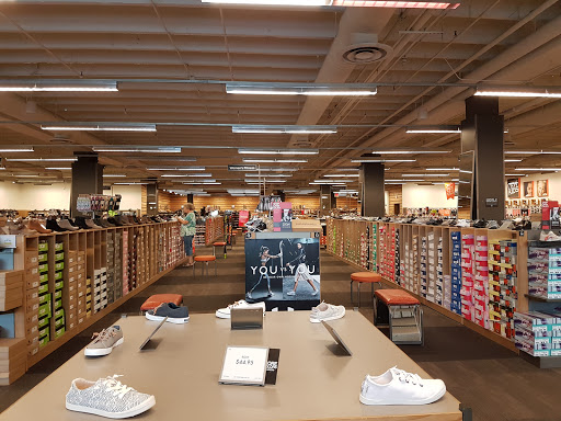 Shoe Store «DSW Designer Shoe Warehouse», reviews and photos, 2753 E Eastland Center Dr, West Covina, CA 91791, USA