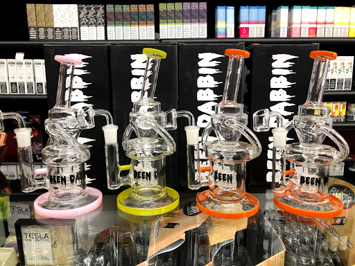 Tobacco Shop «Sky High Smoke Shop», reviews and photos, 19801 NW 27th Ave, Miami Gardens, FL 33056, USA