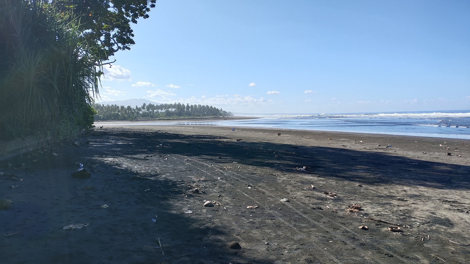 Foto av Pekutatan Beach och bosättningen