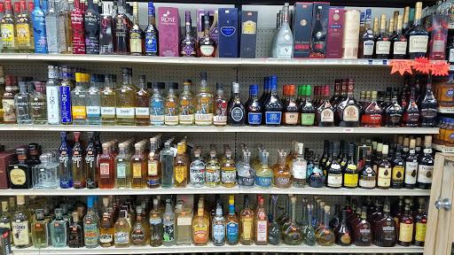 Liquor Store «Foremost Liquor Stores», reviews and photos, 178 S Broadway, Aurora, IL 60505, USA