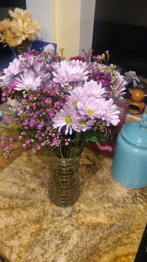 Florist «Riverside Flower Club», reviews and photos, 7112 Magnolia Ave, Riverside, CA 92504, USA