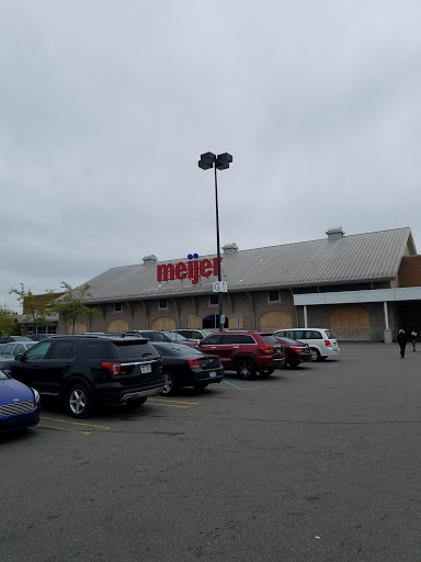 Grocery Store «Meijer», reviews and photos, 13000 Middlebelt Rd, Livonia, MI 48150, USA