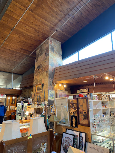 Antique Store «Stillwater Antiques Mall», reviews and photos, 101 Main St S, Stillwater, MN 55082, USA