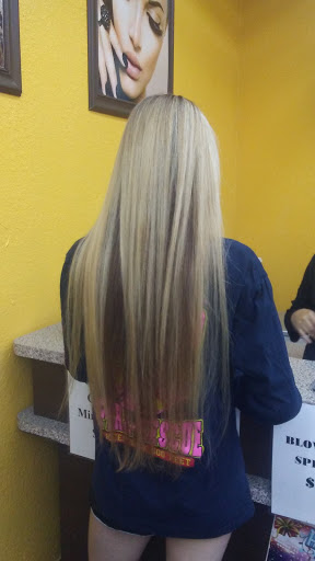 Beauty Salon «Beauty Cafe Salon», reviews and photos, 8909 W Oakland Park Blvd, Sunrise, FL 33351, USA