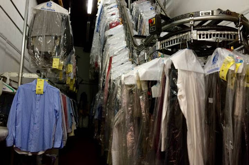 Dry Cleaner «ZIPS Dry Cleaners», reviews and photos, 1342 Bristol Pike Bristol Pike, Andalusia, PA 19020, USA