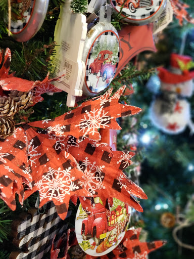 Gift Shop «Beach Basket Gift, Clothing & Christmas Shop», reviews and photos, 4102 Harborview Dr, Gig Harbor, WA 98332, USA