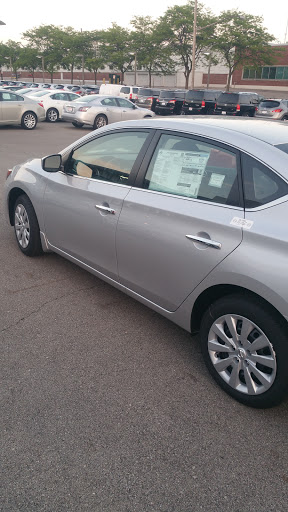 Nissan Dealer «John Amato Nissan», reviews and photos, 5200 N Port Washington Rd, Glendale, WI 53217, USA