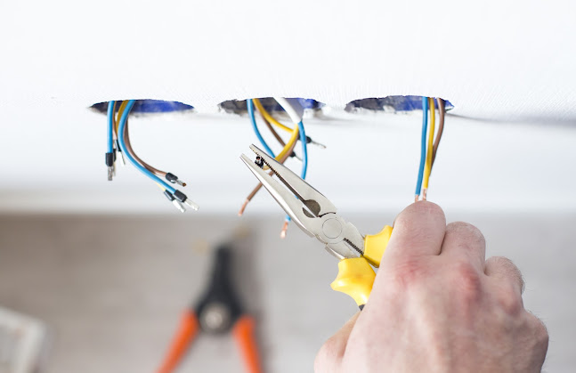 TW ELECTRICAL CONTRACTOR - Derby - Electrician