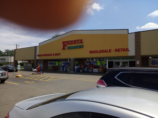 Mexican Grocery Store «Fiesta Market», reviews and photos, 939 E Irving Park Rd, Streamwood, IL 60107, USA