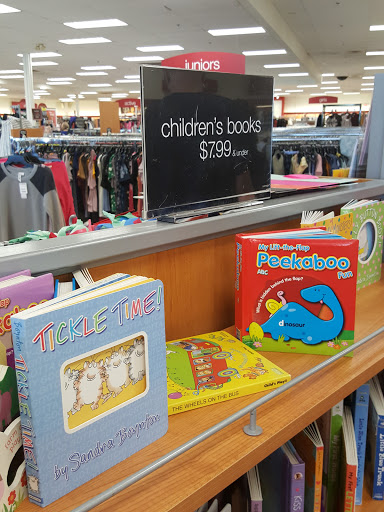 Department Store «T.J. Maxx», reviews and photos, 4794 Ridge Rd, Brooklyn, OH 44144, USA