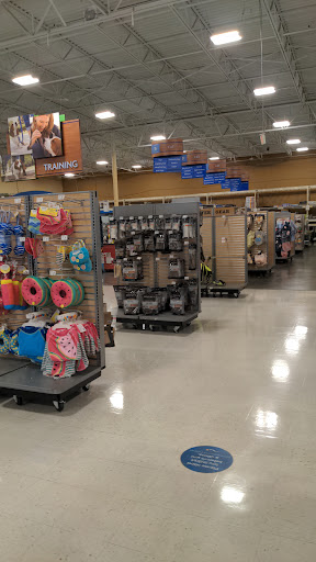 Pet Supply Store «PetSmart», reviews and photos, 8105 Moores Ln Ste 1300, Brentwood, TN 37027, USA