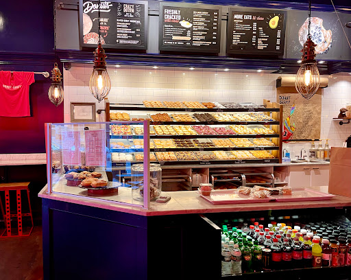 Donut Shop «Donut Crazy», reviews and photos, 290 York St, New Haven, CT 06511, USA