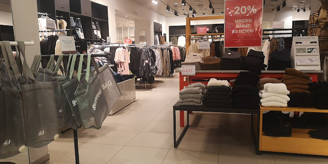 H&M - Tatabánya