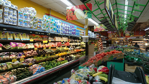 Supermarket «Trade Fair Supermarket», reviews and photos, 2220 36th Ave, Long Island City, NY 11106, USA