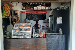 Ztupará Lounge Coffee & Fast Food image