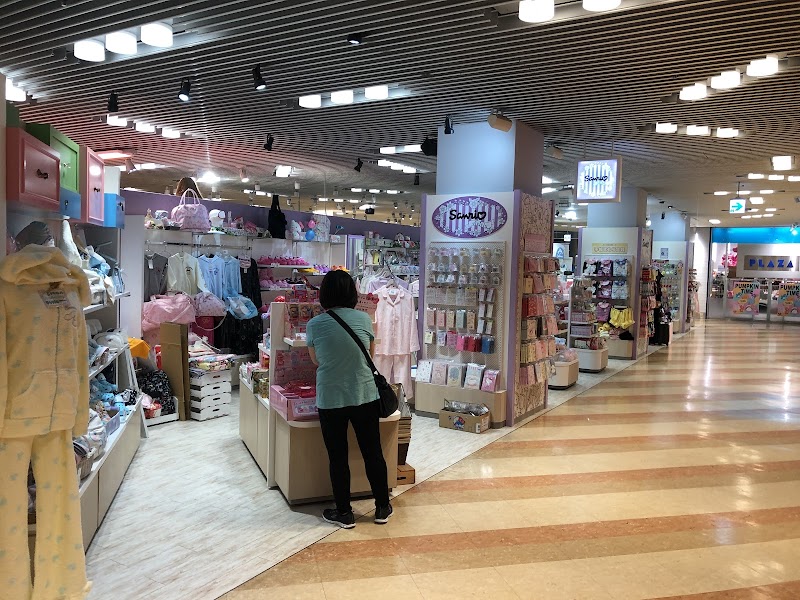 sanrio vivitix HEP FIVE店