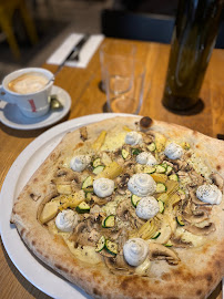 Plats et boissons du Restaurant italien Sapori Pizzeria à Levallois-Perret - n°3
