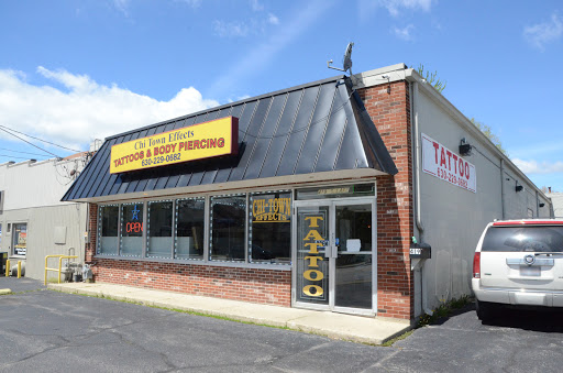Tattoo Shop «Chi-Town Effects Tattoo», reviews and photos, 419 S Lake St, Aurora, IL 60506, USA