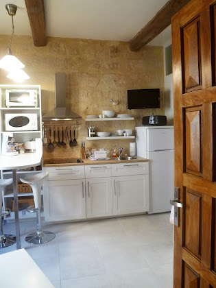 Photo Holiday apartment Location-studio-uzes 30700 Uzès