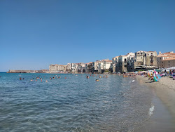 Foto von Cefalu Strand mit sehr sauber Sauberkeitsgrad
