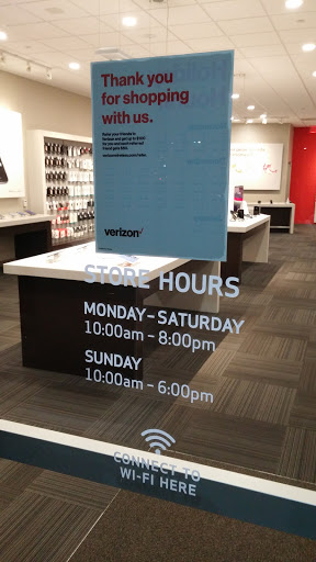 Cell Phone Store «Verizon», reviews and photos, 755 NW Gilman Blvd J, Issaquah, WA 98027, USA
