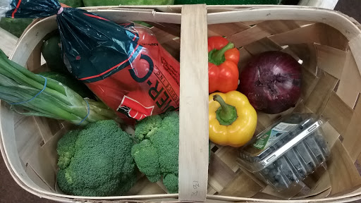 Grocery Store «Puzyckis market», reviews and photos, 15690-15698 Bedford Cir W, Clearwater, FL 33764, USA