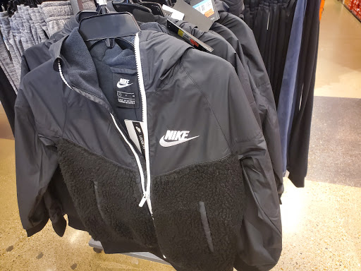 Clothing Store «Nike Factory Store», reviews and photos, 301 Tanger Dr #101, Terrell, TX 75160, USA