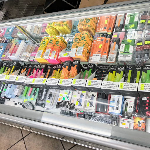 Tobacco Shop «Smoke Shop Plus», reviews and photos, 140 S Rainbow Blvd, Las Vegas, NV 89145, USA