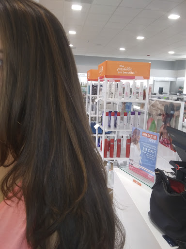 Beauty Salon «Ulta Beauty», reviews and photos, 6730 Fox Centre Pkwy, Gloucester Courthouse, VA 23061, USA