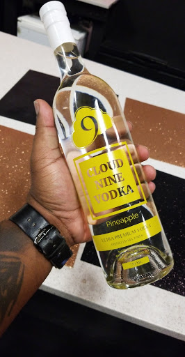 Hookah Bar «Club Cloud N9ne», reviews and photos, 3353 W Greenway Rd, Phoenix, AZ 85053, USA