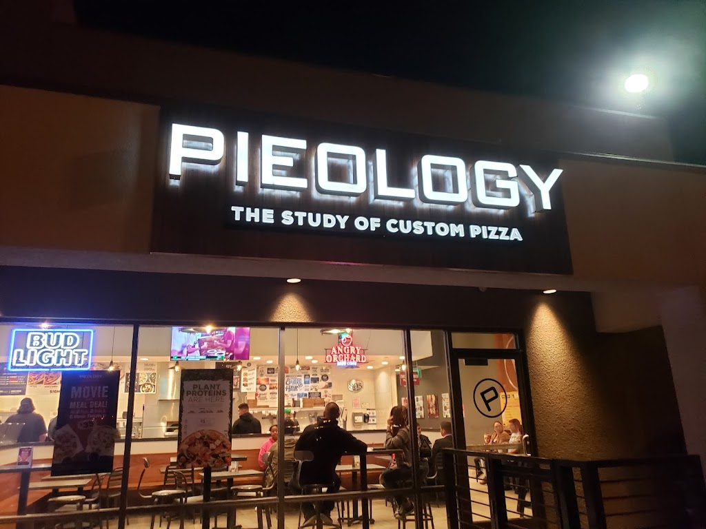Pieology Pizzeria Hanford Mall 93230