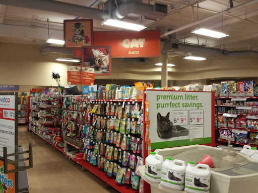 Pet Supply Store «Petco Animal Supplies», reviews and photos, 1050 W Covina Pkwy, West Covina, CA 91790, USA