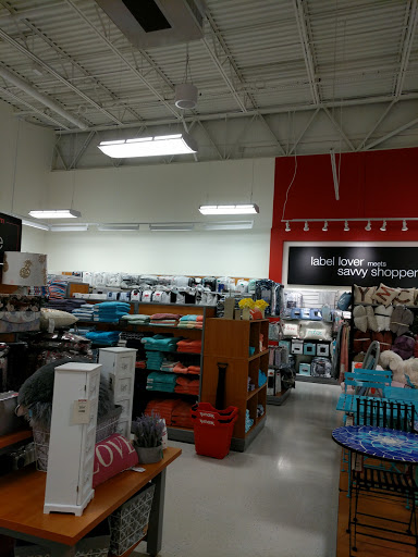 Department Store «T.J. Maxx», reviews and photos, 33 Holyoke St, Holyoke, MA 01040, USA