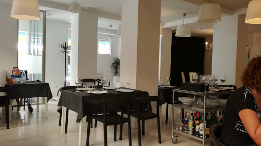 Cyrus Dad Restaurante