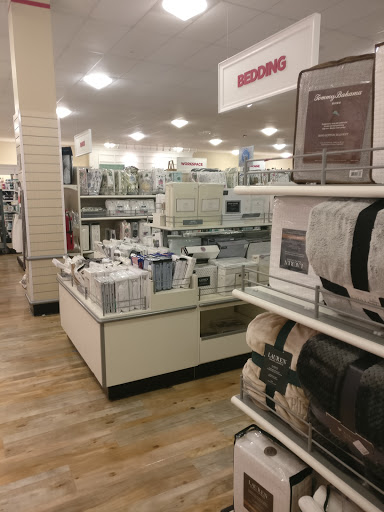 Department Store «HomeGoods», reviews and photos, 18061 Highwoods Preserve Pkwy, Tampa, FL 33647, USA