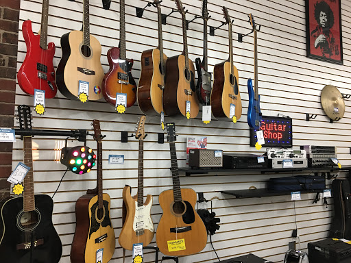 Pawn Shop «Springfield Pawn King», reviews and photos, 107 W Cook St, Springfield, IL 62704, USA