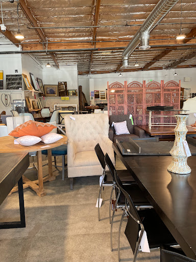 Consignment Shop «Home Consignment Center - Marin/Corte Madera», reviews and photos, 801 Tamalpais Dr, Corte Madera, CA 94925, USA