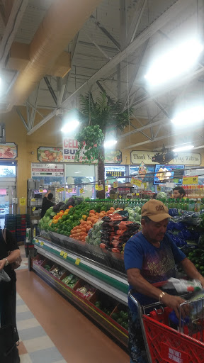 Grocery Store «Bravo Supermarkets», reviews and photos, 6767 Pembroke Rd, Pembroke Pines, FL 33023, USA