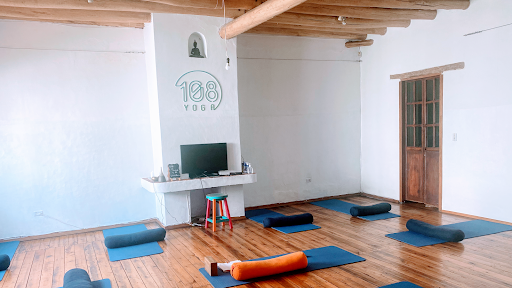 La Casa 108 (Yoga, Arte y Cultura)