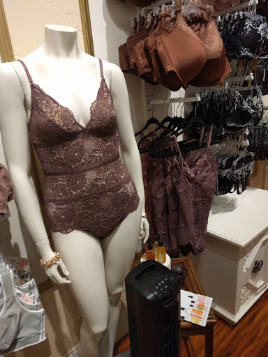 Lingerie Store «A Revelation in Fit», reviews and photos, 3974 Piedmont Ave, Oakland, CA 94611, USA