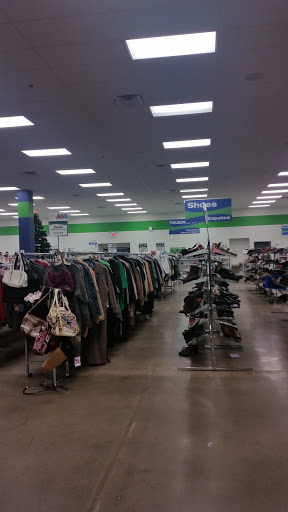 Thrift Store «Goodwill Store, Outlet Center & Donation Center», reviews and photos, 571 Hepburn Rd, Avondale, PA 19311, USA