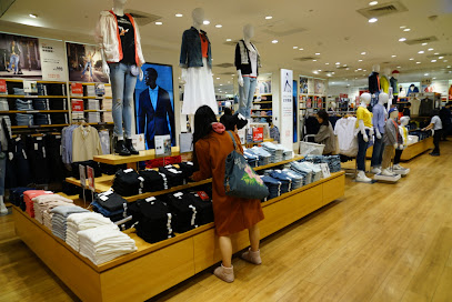 UNIQLO Shin Kong Mitsukoshi Taipei NanXi III Store