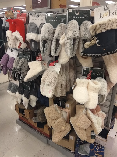 Shopping Mall «Towne Centre», reviews and photos, 1955 Old Fort Pkwy, Murfreesboro, TN 37129, USA