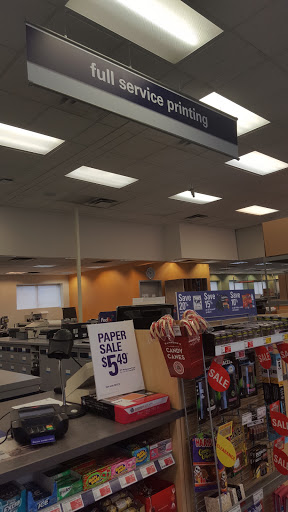 Print Shop «FedEx Office Print & Ship Center», reviews and photos, 550 Woods Lake Rd, Greenville, SC 29607, USA