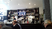 Atmosphère du Restaurant français Restaurant de La Poste - Chez Robert à Boulogne-Billancourt - n°16
