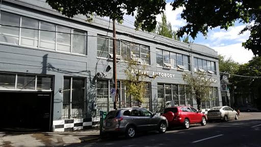 Auto Body Shop «Active Auto Body Inc», reviews and photos, 1835 NW Couch St, Portland, OR 97209, USA