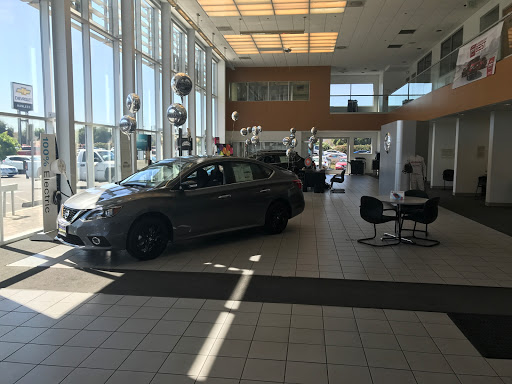 Car Dealer «Hanlees Davis Nissan», reviews and photos, 5009 Chiles Rd, Davis, CA 95618, USA